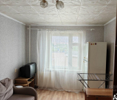 комната 65 кв м улица Максима Рыльского, 4