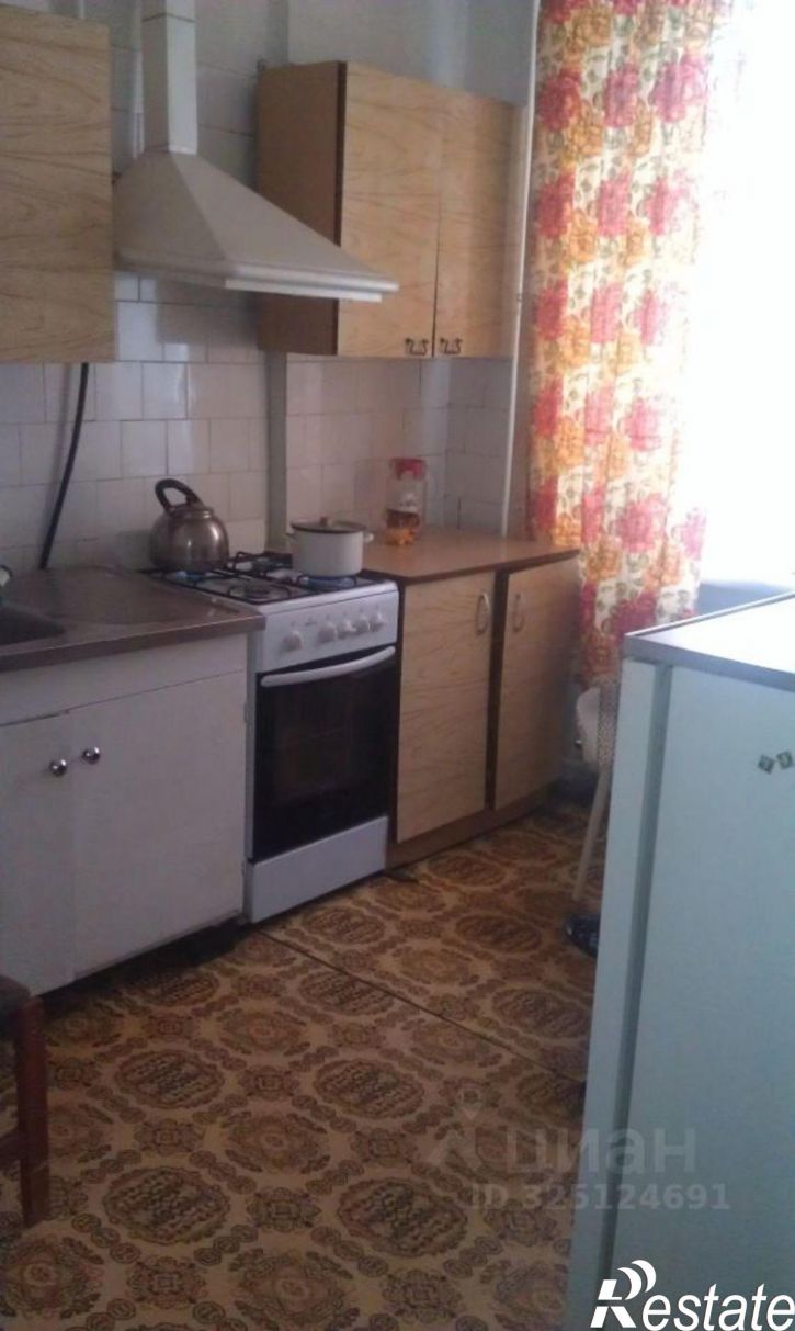 3-комн квартира ул Лесотехникума, 10,  д. 10