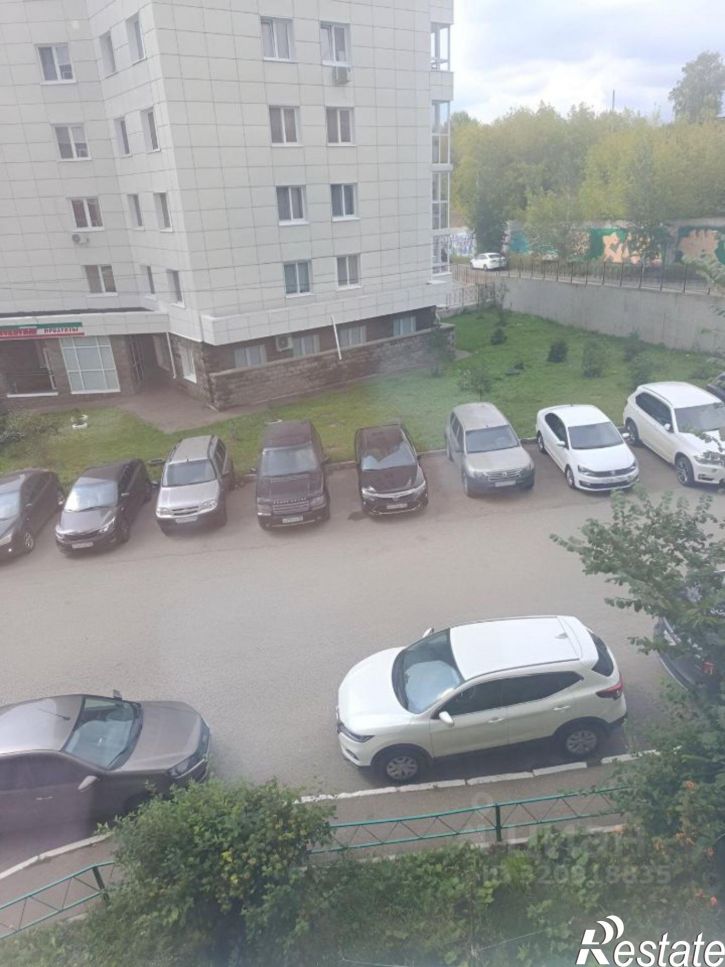 3-комн квартира Зайнаб Биишевой улица, 18,  д. 18