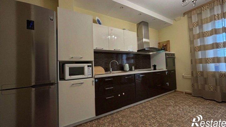 2-комн квартира ул Рихарда Зорге, 66,  д. 66
