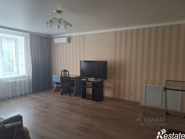 2-комн квартира проспект Октября, 84/4,  д. 84/4