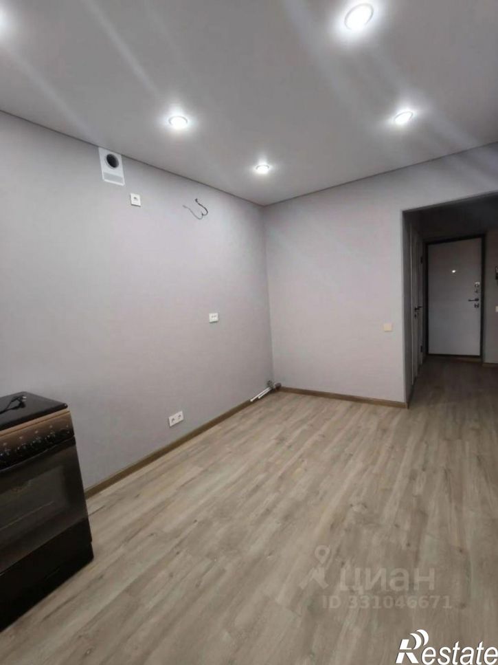 1-комн квартира улица Комарова, 18,  д. 18