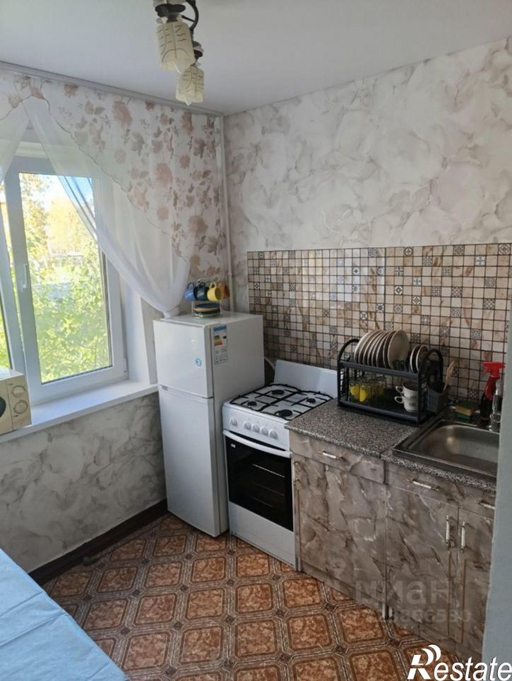 2-комн квартира ул Орджоникидзе, 13,  д. 13