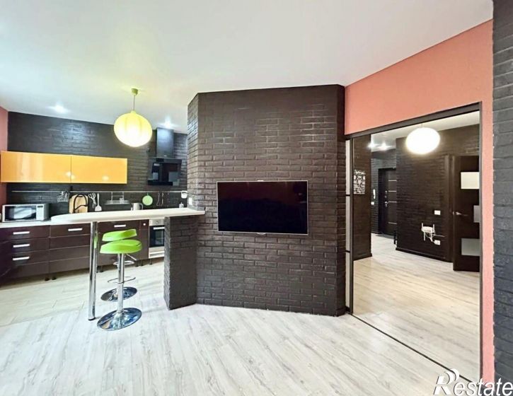 2-комн квартира Комсомольская улица, 15,  д. 15