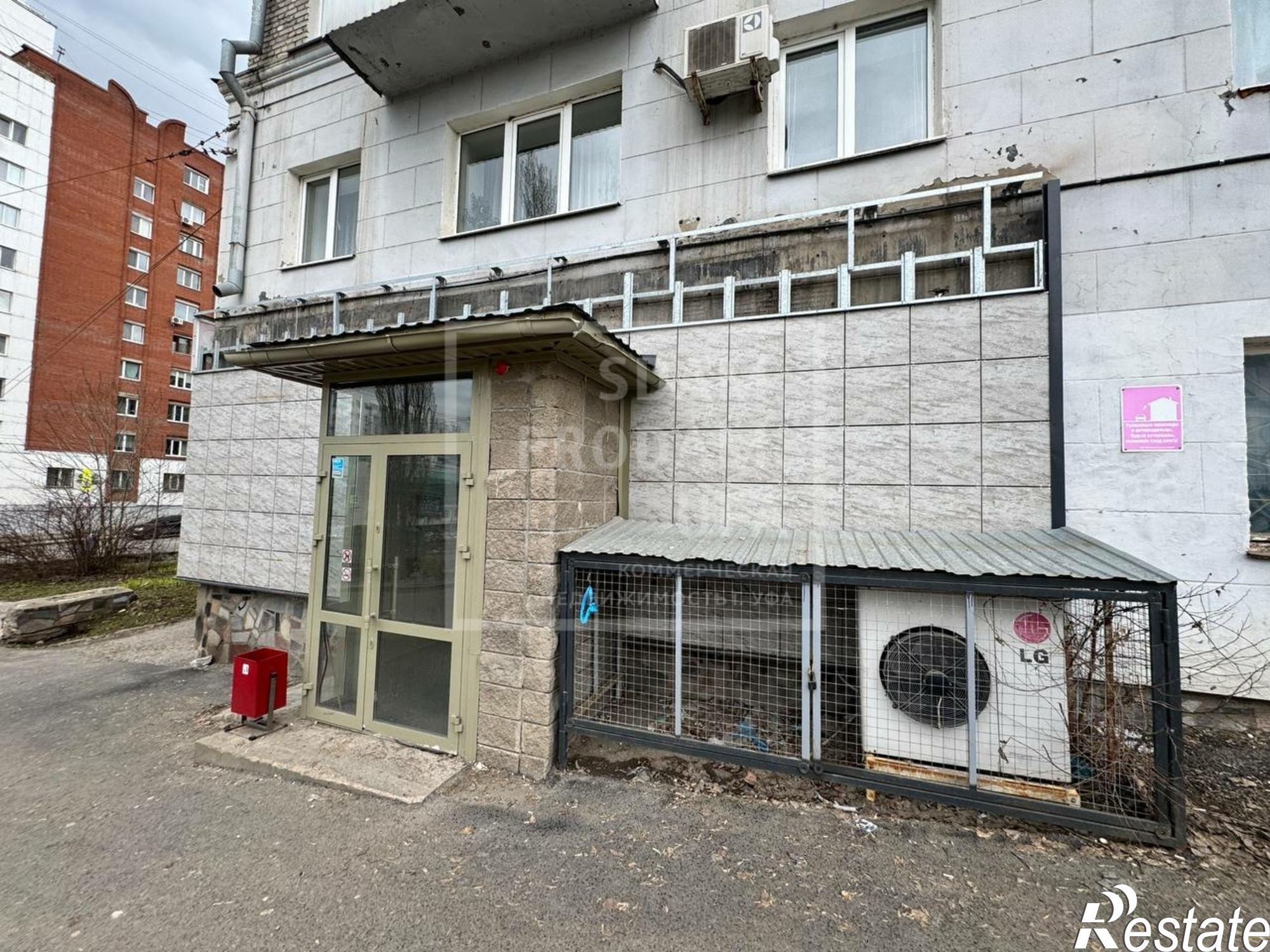 Сдать торговое помещение за 81 000 рублей на Карла Маркса улица, д.83
