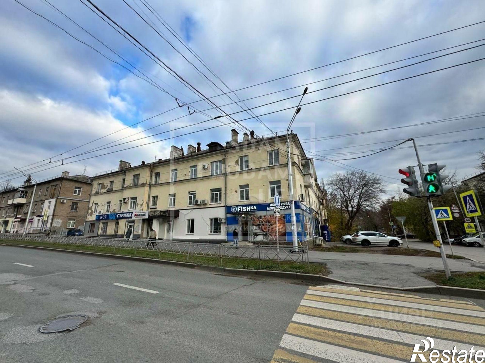 Купить торговое помещение за 12 000 000 рублей на ул Айская, 76