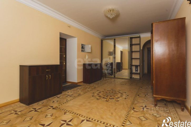 4-комн квартира улица Гафури, 19/2,  д. 19/2