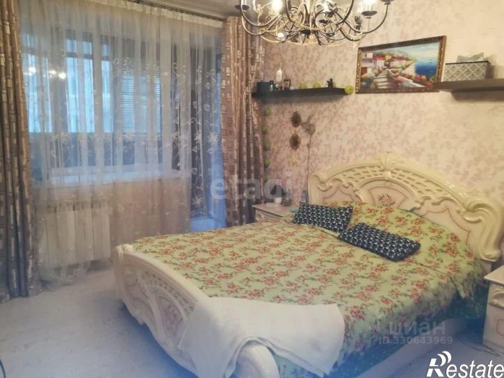 4-комн квартира улица Юрия Гагарина, 14/1,  д. 14/1
