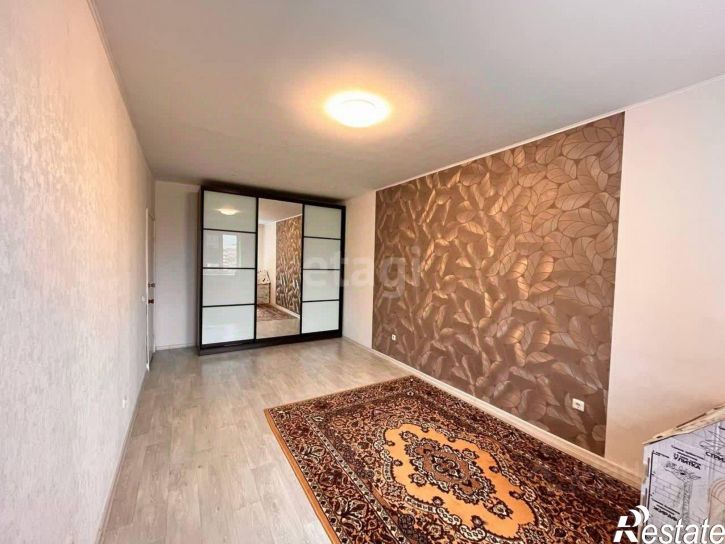 3-комн квартира улица Генерала Кусимова, 15/2,  д. 15/2