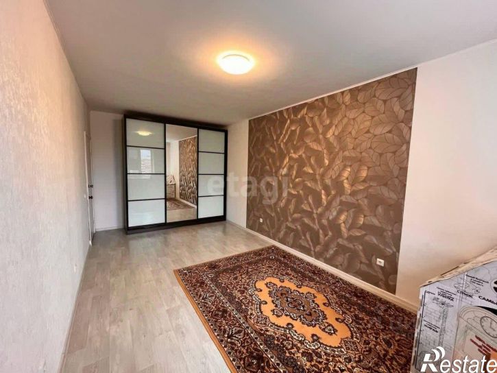 3-комн квартира улица Генерала Кусимова, 15/2,  д. 15/2