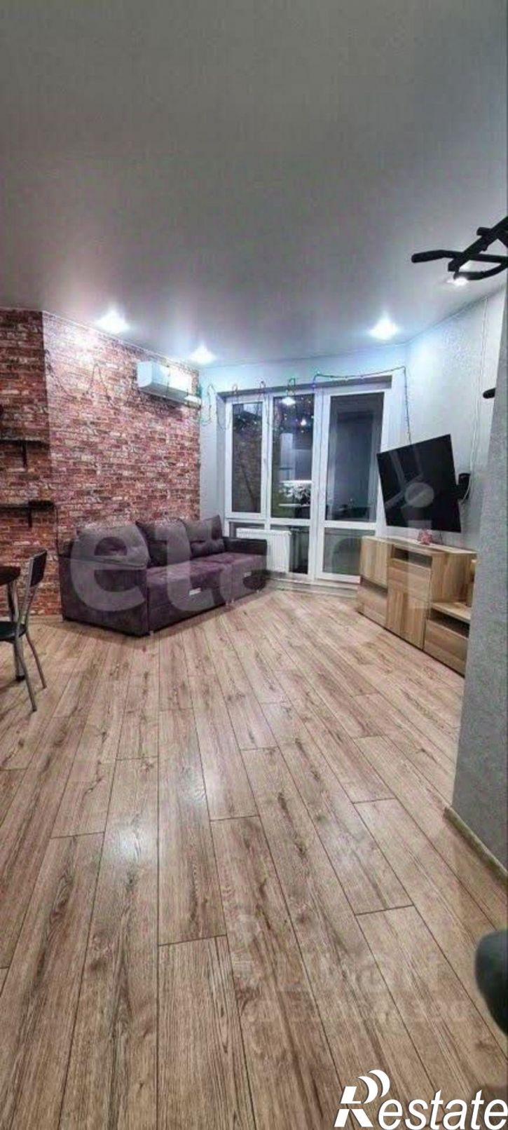 2-комн квартира ул Коммунистическая, 98/1,  д. 98/1