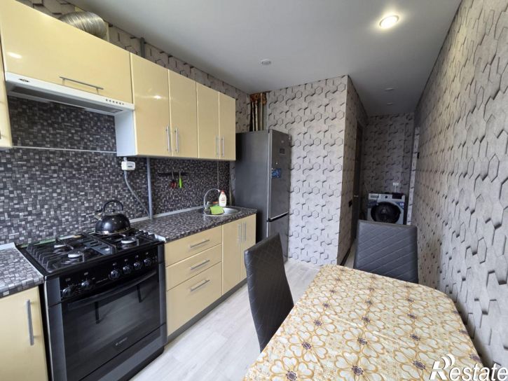 2-комн квартира улица Юрия Гагарина, 37,  д. 37