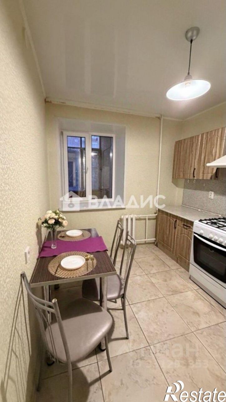 1-комн квартира улица Набережная реки Уфы, 65,  д. 65