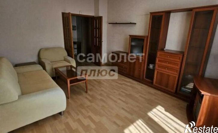 3-комн квартира пр-кт Октября, 9,  д. 9