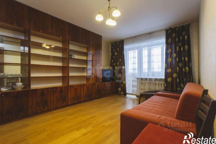 2-комн квартира Революционная улица, 31,  д. 31
