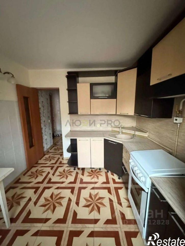 3-комн квартира улица Рабкоров, 2/5,  д. 2/5