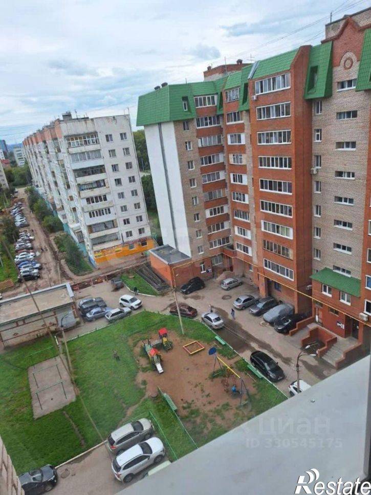 4-комн квартира ул Ахметова, 318/1,  д. 318/1