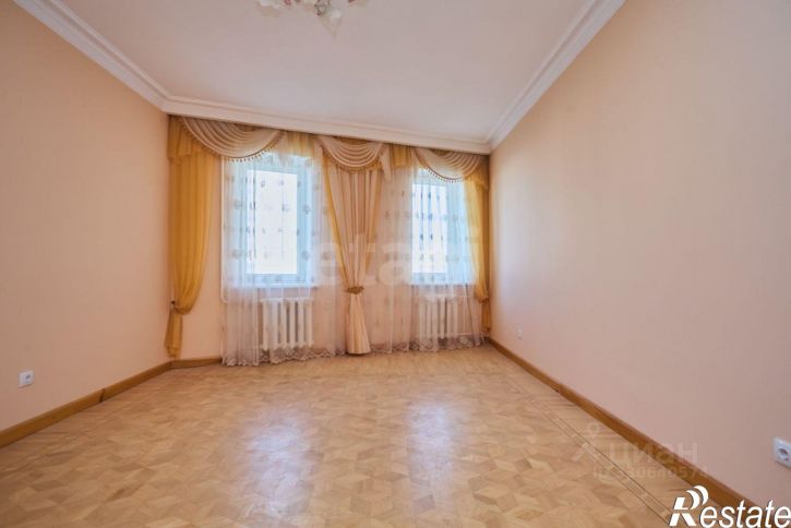 4-комн квартира ул Гафури, 19/2,  д. 19/2
