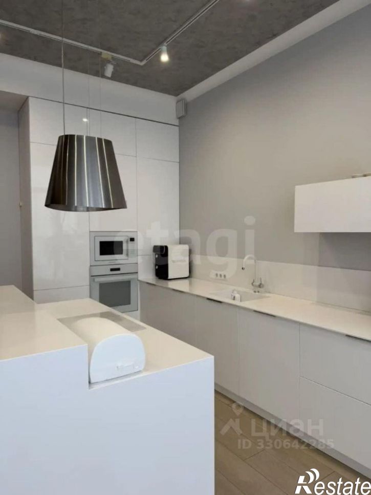 4-комн квартира ул Менделеева, 10,  д. 10