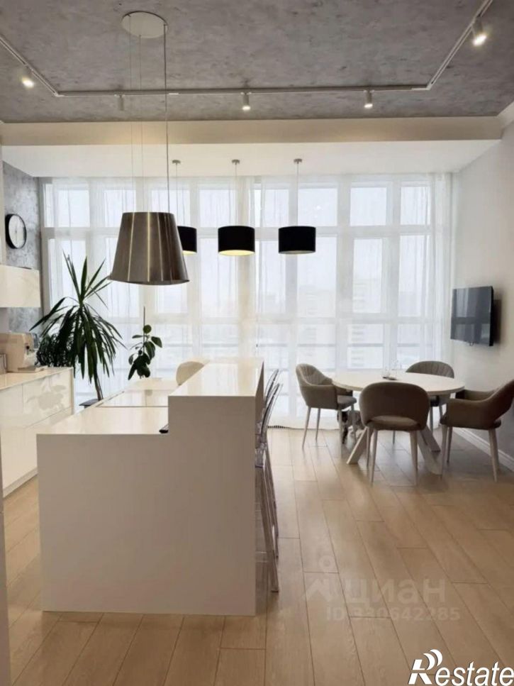 4-комн квартира ул Менделеева, 10,  д. 10