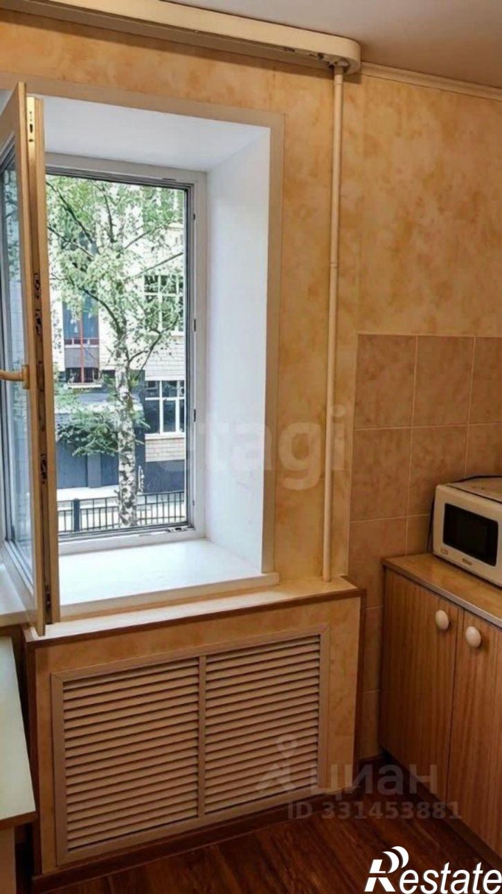 1-комн квартира улица 8 Марта, 17,  д. 17