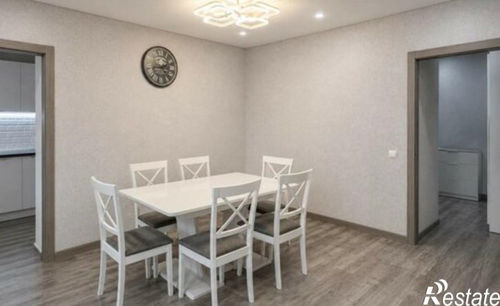 4-комн квартира пр-кт Октября, 107б,  д. 107б