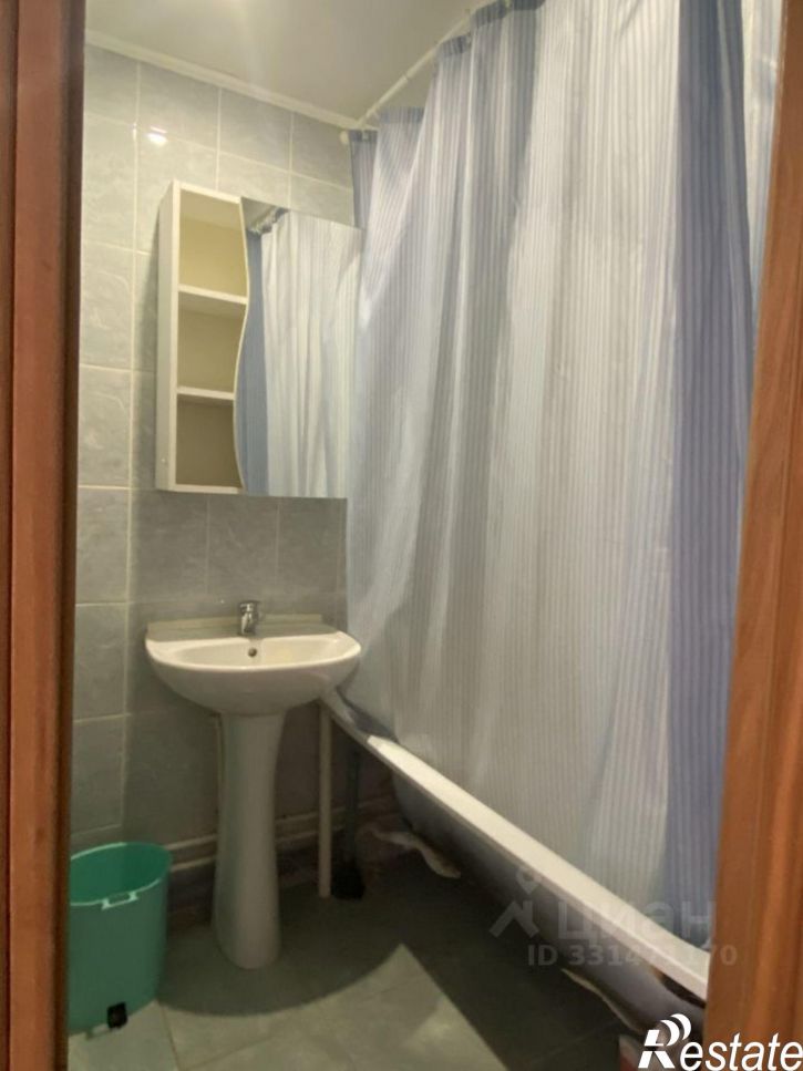2-комн квартира Батырская улица, 10,  д. 10