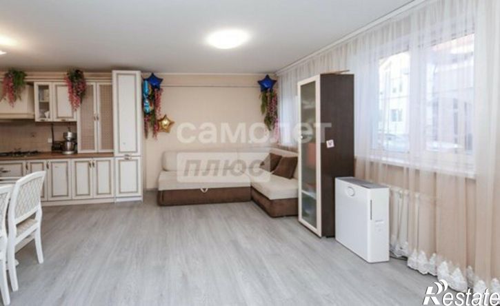 4-комн квартира б-р Героев труда, 7/6б,  д. 7/6б