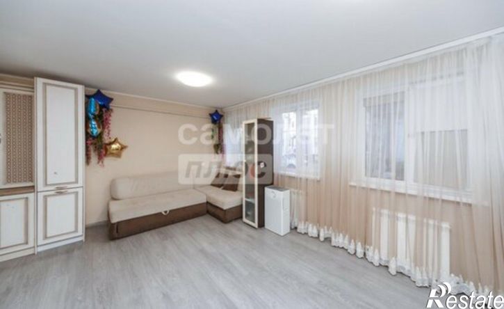 4-комн квартира б-р Героев труда, 7/6б,  д. 7/6б