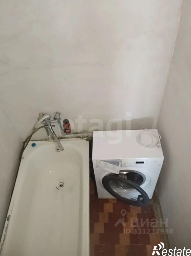 2-комн квартира Коммунальная улица, 10,  д. 10