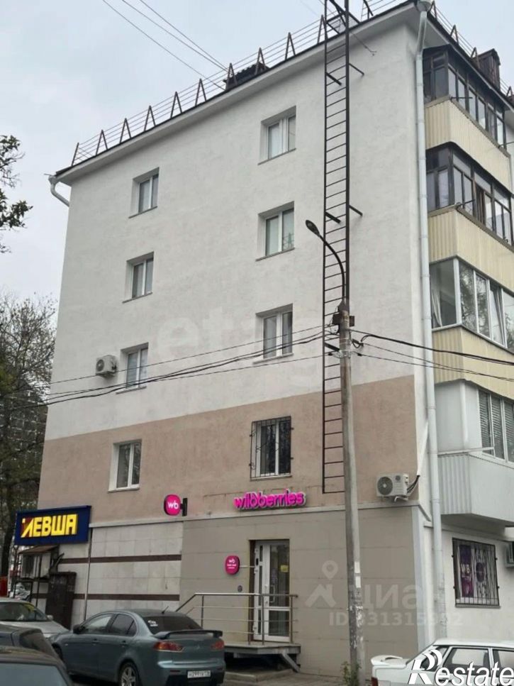 2-комн квартира проспект Октября, 144,  д. 144