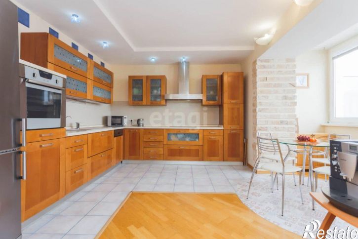 3-комн квартира проспект Октября, 85/2,  д. 85/2