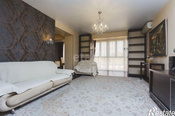 4-комн квартира улица Цюрупы, 130,  д. 130