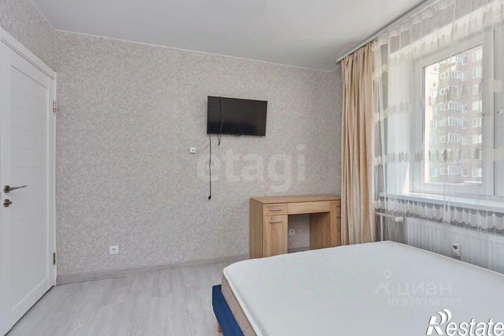 2-комн квартира улица Генерала Ишбулатова, 8,  д. 8