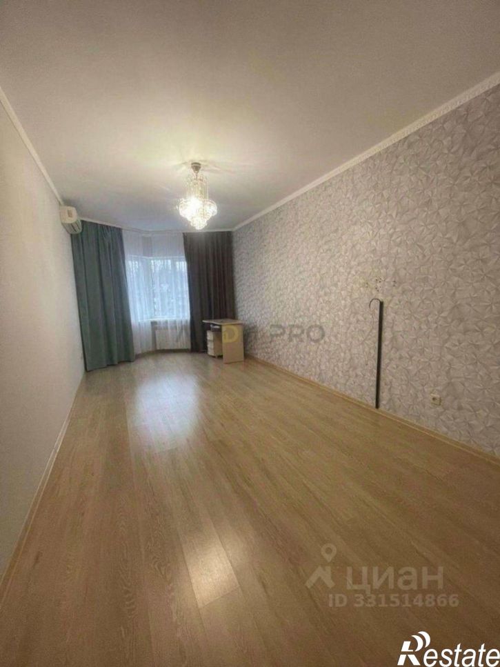2-комн квартира Российская улица, 25,  д. 25