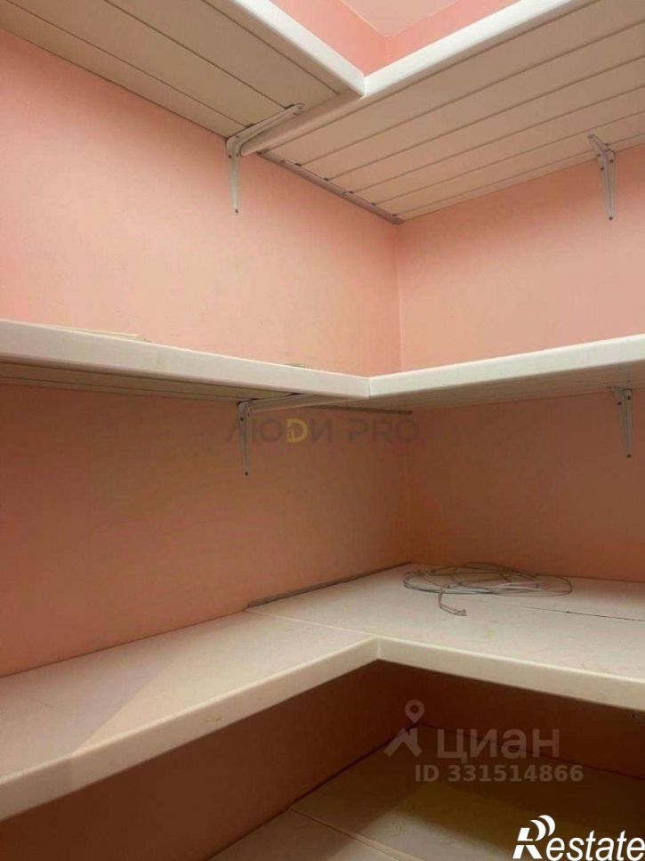2-комн квартира Российская улица, 25,  д. 25