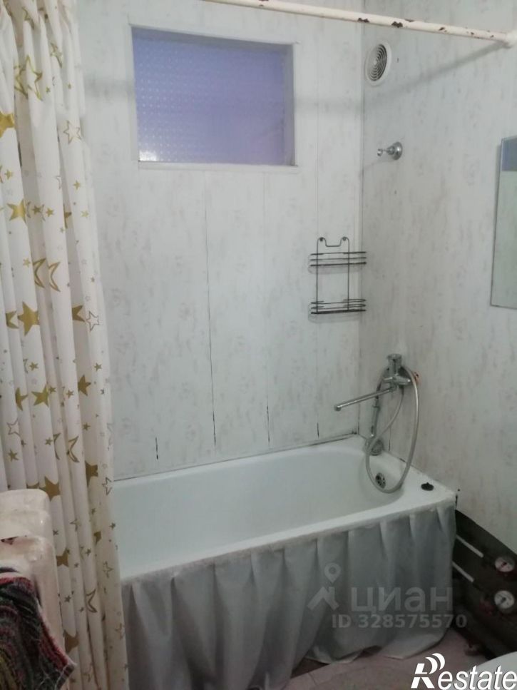 1-комн квартира улица Комарова, 38А,  д. 38А