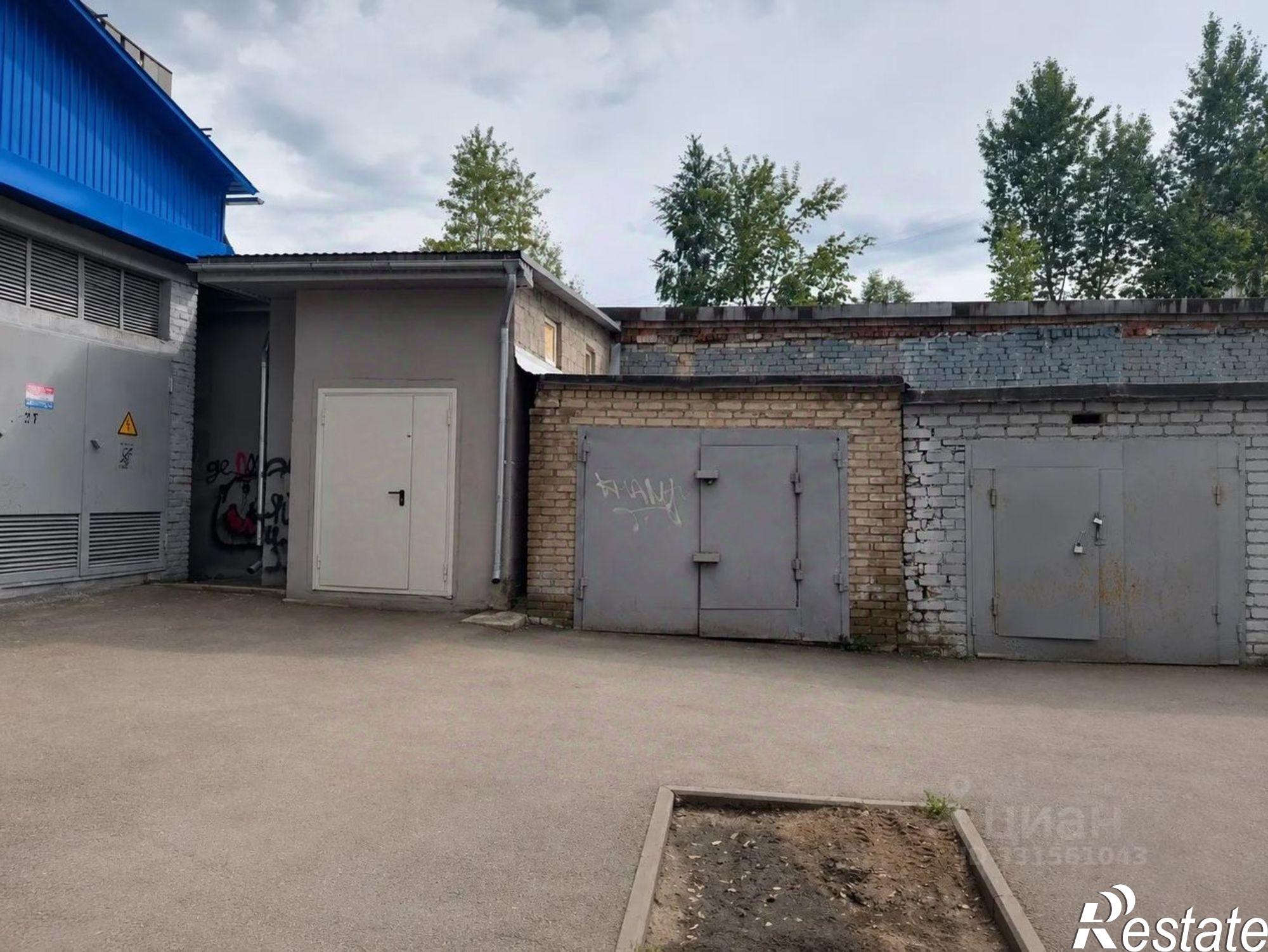 Купить гараж, место в паркинге за 1 279 800 рублей на улица Аксакова, 72