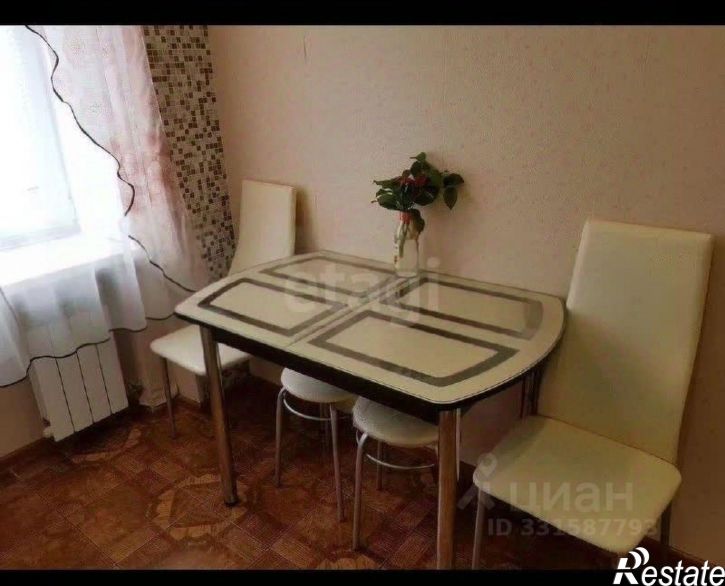 3-комн квартира ул Машиностроителей, 4,  д. 4