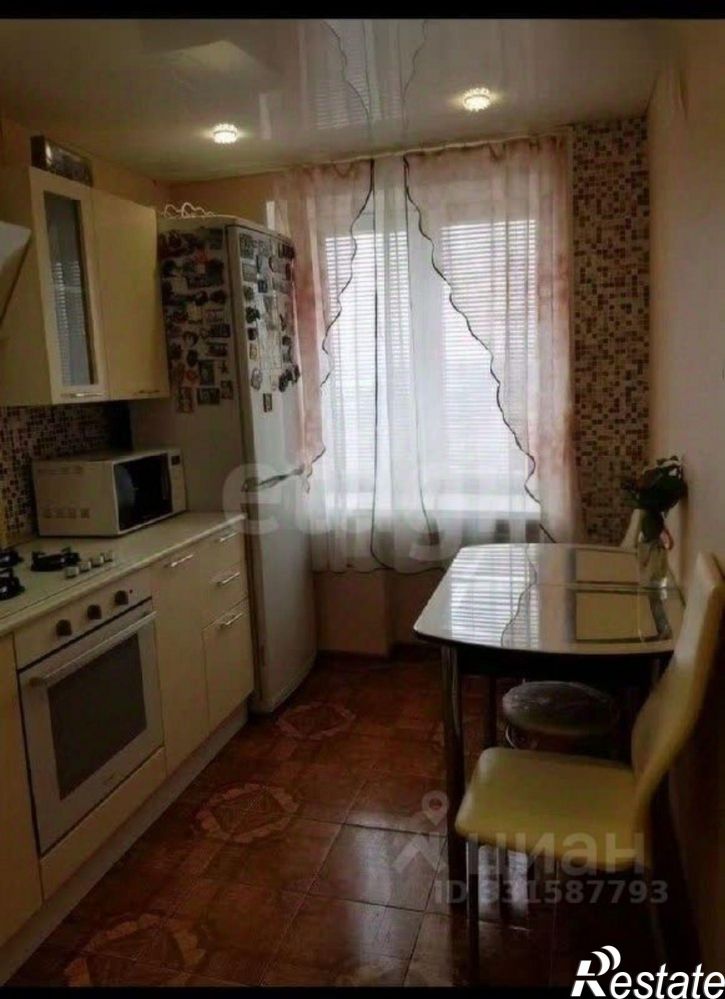 3-комн квартира ул Машиностроителей, 4,  д. 4
