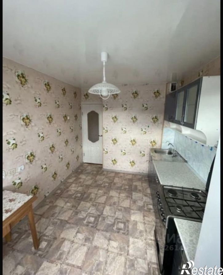 2-комн квартира улица Ахметова, 304/2,  д. 304/2