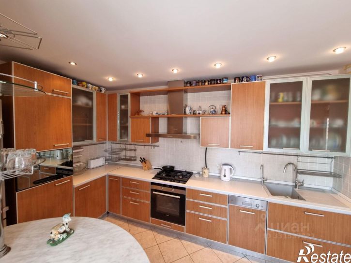 4-комн квартира улица Пушкина, 82,  д. 82
