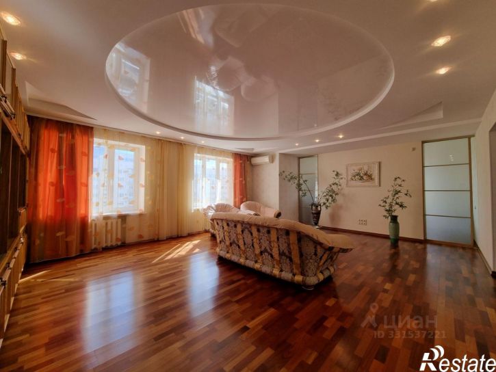 4-комн квартира улица Пушкина, 82,  д. 82