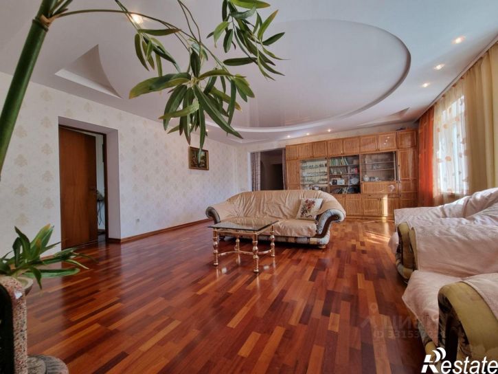 4-комн квартира улица Пушкина, 82,  д. 82