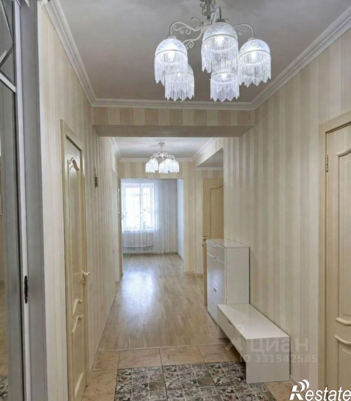 3-комн квартира улица Братьев Кадомцевых, 12/2,  д. 12/2