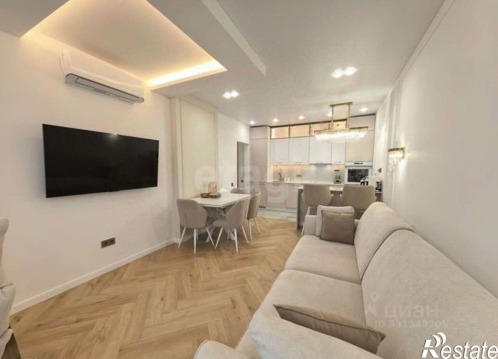 3-комн квартира ул Пархоменко, 156г,  д. 156г