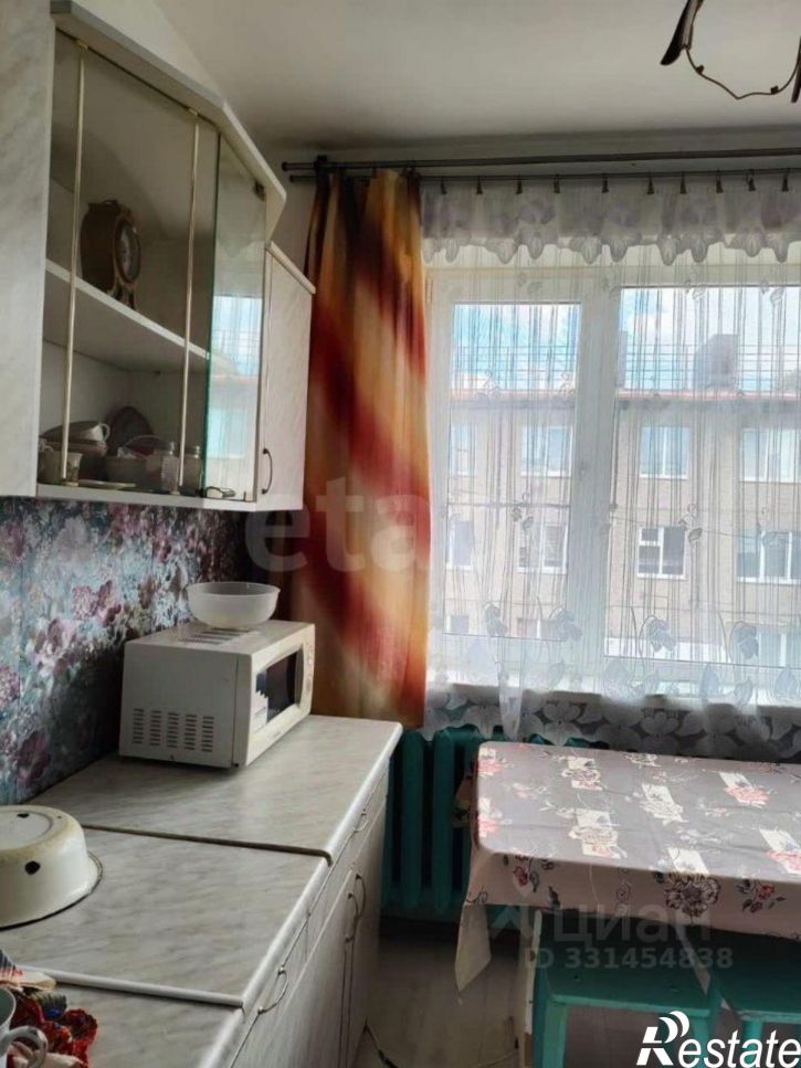 3-комн квартира ул Нефтяников, 20,  д. 20