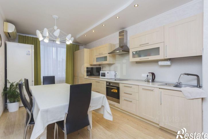 3-комн квартира ул Зайнаб Биишевой, 5,  д. 5