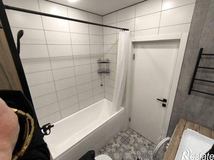 2-комн квартира ул Пархоменко, 156ж,  д. 156ж