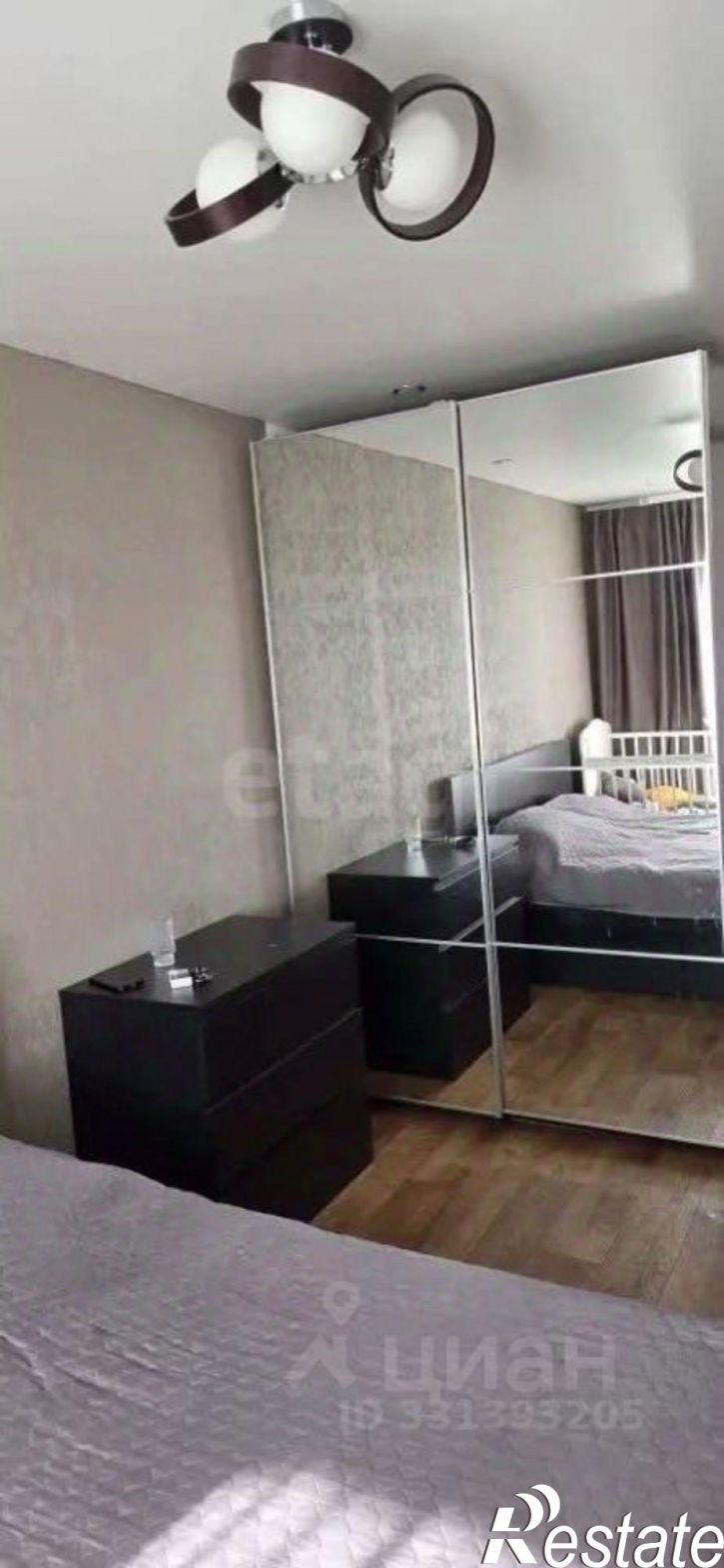 3-комн квартира ул Ахметова, 318/1,  д. 318/1